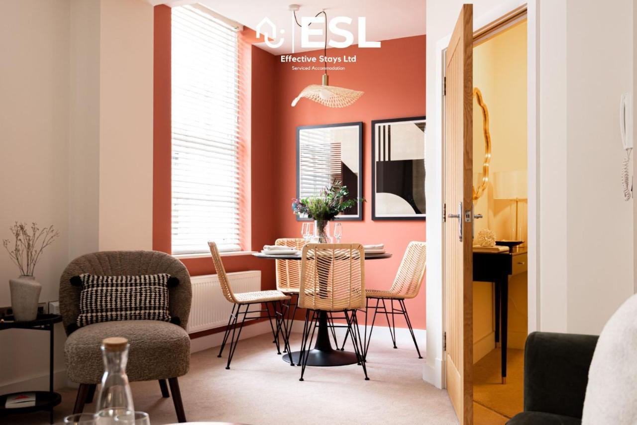 Elegant Apartment On Historic Cobbled High St Shrewsbury Town Centre Zewnętrze zdjęcie