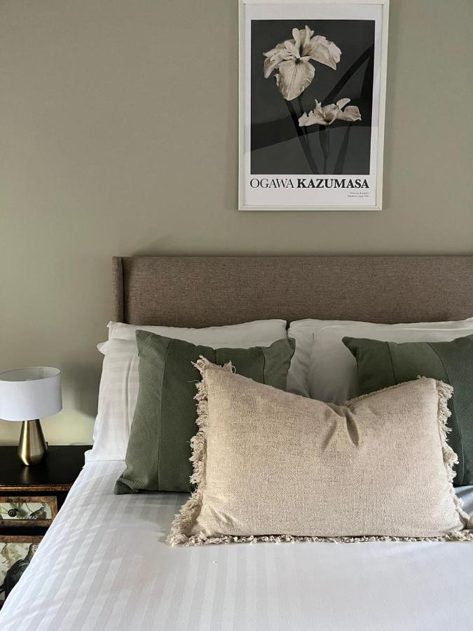 Elegant Apartment On Historic Cobbled High St Shrewsbury Town Centre Zewnętrze zdjęcie